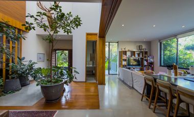 Preciosa casa en Venta en Puerta del Bosque zona Andares