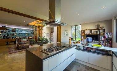 Preciosa casa en Venta en Puerta del Bosque zona Andares