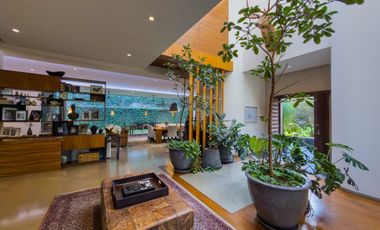 Preciosa casa en Venta en Puerta del Bosque zona Andares