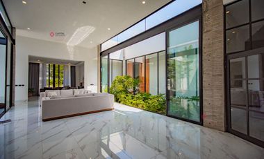 Casa Moderna de Una Planta en Santa Anita Rancho Zona Sur Lujo