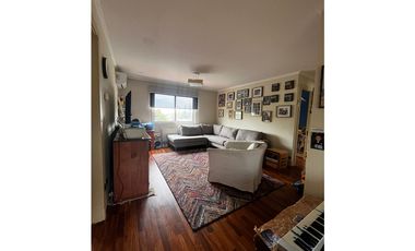 Piedra Roja/ 5 Dormitorios/ Las Flores  (VE)