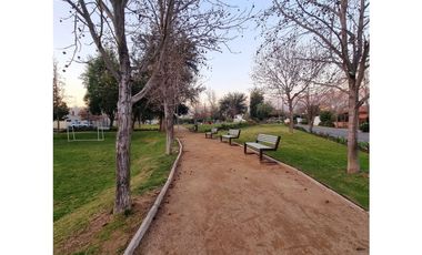 Piedra Roja/ 5 Dormitorios/ Las Flores  (VE)