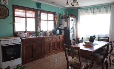 LINDA CASA CON AMPLIO TERRENO EN CHILLÁN VIEJO