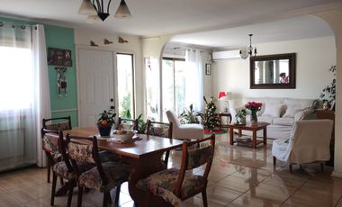 LINDA CASA CON AMPLIO TERRENO EN CHILLÁN VIEJO