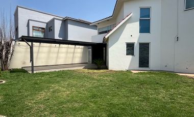 Casa Venta o renta en Residencial Rancho el Mesón con doble filtro de seguridad  en Calimaya a 10 min, Metepec y Galerías Metepec