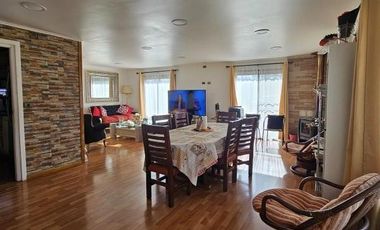 EN VENTA CASA 211M2 VILLARRICA