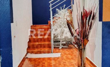 Venta de Casa en Fraccionamiento el Cid de Tizayuca, Sección Plazas  - (3)