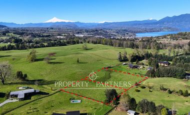 2 Sitios residenciales en condominio con vista a Volcán Villarrica