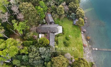 Gran Casa orilla de Lago Riñihue