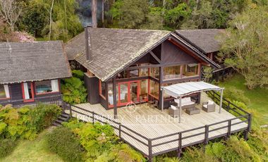Gran Casa orilla de Lago Riñihue