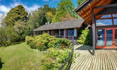 Gran Casa orilla de Lago Riñihue