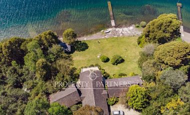 Gran Casa orilla de Lago Riñihue