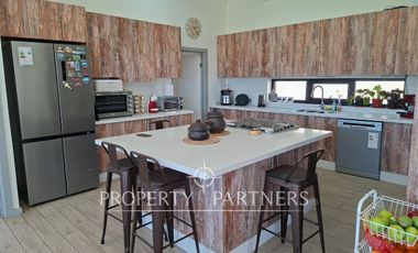 Linda casa con vista panorámica