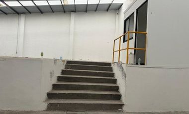 BODEGA EN VENTA TOLUCA 385 M