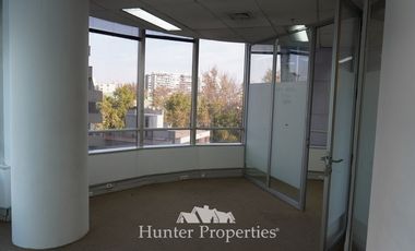 Oficina en Arriendo en Nueva Providencia / Ricardo Lyon