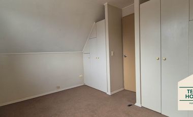 Casa Esquina, Barrio Santa Elena (arriendo)