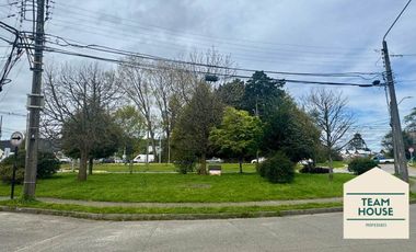 Casa Esquina, Barrio Santa Elena (arriendo)