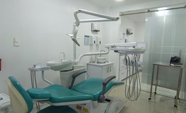 CASA COMERCIAL EN ARRIENDO EN VERSALLES/MANIZALES