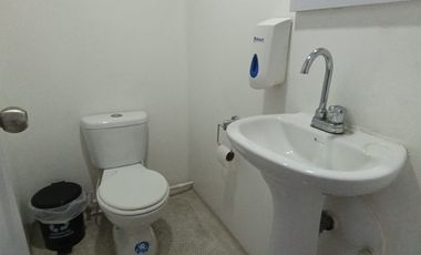 CASA COMERCIAL EN ARRIENDO EN VERSALLES/MANIZALES