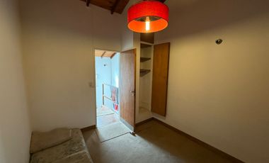 Casa  en Alquiler Ramos Mejia / La Matanza (A108 8168)