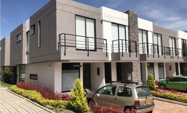 Venta Casa Cota Summerhill