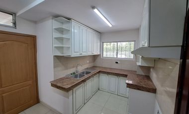 Departamento en Venta en Lomas de Urdesa  AleR