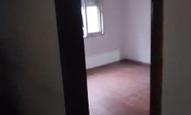 Casa en venta - 2 Dormitorios 1 Baño - José Marmol