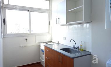 Departamento en Alquiler  en  Villa Ballester-2 ambientes, céntrico!