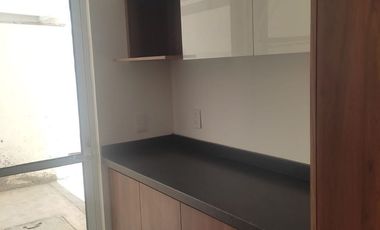 Se Renta Casa en el Fortín en Coto y con Recamara en Planta Baja.