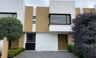 Casa en Renta Fracc Vista Bosques, a 25 min de Santa Fe