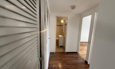 Excelente departamento de 3 ambientes con cochera en Vicente  López