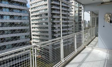 Excelente departamento de 3 ambientes con cochera en Vicente  López