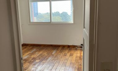 Excelente departamento de 3 ambientes con cochera en Vicente  López