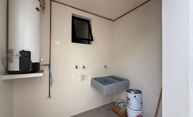 Venta de Casa Nueva 2 pisos de 3 Habitaciones en Conkal