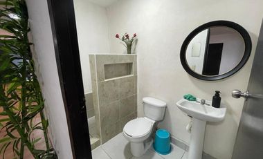 EDIFICIO CON OFICINAS Y BODEGA EN RENTA EN LA PENCIL