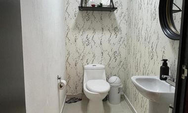 EDIFICIO CON OFICINAS Y BODEGA EN RENTA EN LA PENCIL