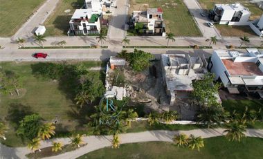 TERRENO EN VENTA UBICADO EN COUNTRY CLUB, CIUDAD DEL CARMEN,CAMPECHE.