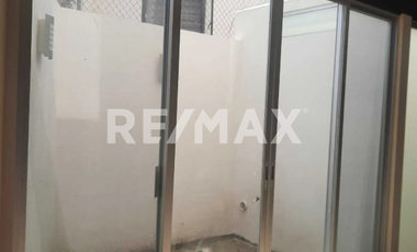 CASA EN RENTA DENTRO DE COTO MAGMA, COLLI URBANO