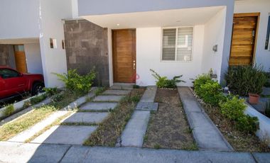 Casa en Renta en Tlajomulco de Zúñiga, Jalisco