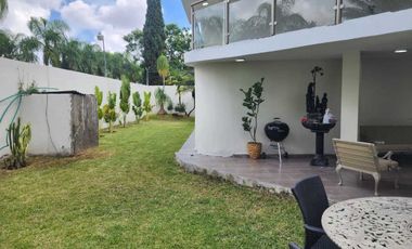 Casa en renta en colinas de san Javier