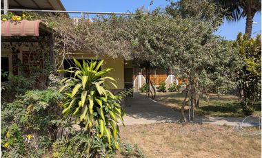 En venta casa rustica de 2 habitaciones sector Villamarina.