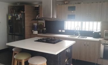 Casa De 3 Niveles En Venta En El Retiro (Sector Puro Cuero). (Condominio De 22 Casas).