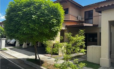 CASA AMOBLADA EN ALQUILER WOODLANDS PANAM PACFICO