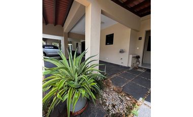 CASA AMOBLADA EN ALQUILER WOODLANDS PANAM PACFICO