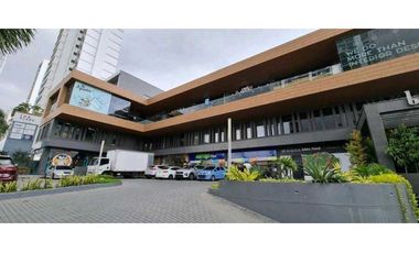 ALQUILO LOCAL THE PLAZA CINCUENTENARIO LOCAL COMERCIAL 113.46 M2 VV