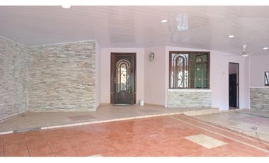 EL CRISOL / VILLAS DE CERRO LINDO / 210M / 2 NIVELES / 3 HABITACION JC