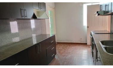 EL CRISOL / VILLAS DE CERRO LINDO / 210M / 2 NIVELES / 3 HABITACION JC