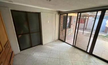 CASA AMPLIABLE EN SAN JOAQUIN, OPORTUNIDAD DE INVERSION