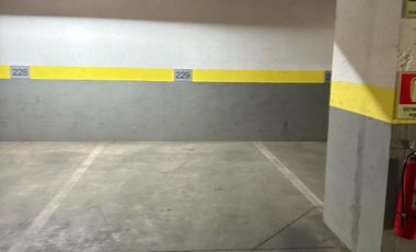 Departamento En Venta De 3 Dorm. En La Cisterna Piscina