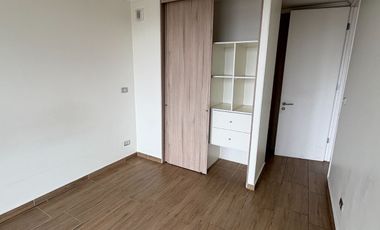 Departamento En Venta De 3 Dorm. En La Cisterna Piscina